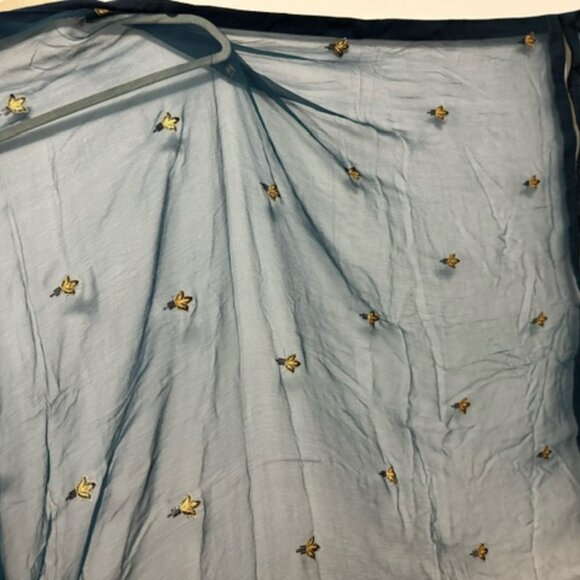 Chiffon Suit. - Picture 7 of 8